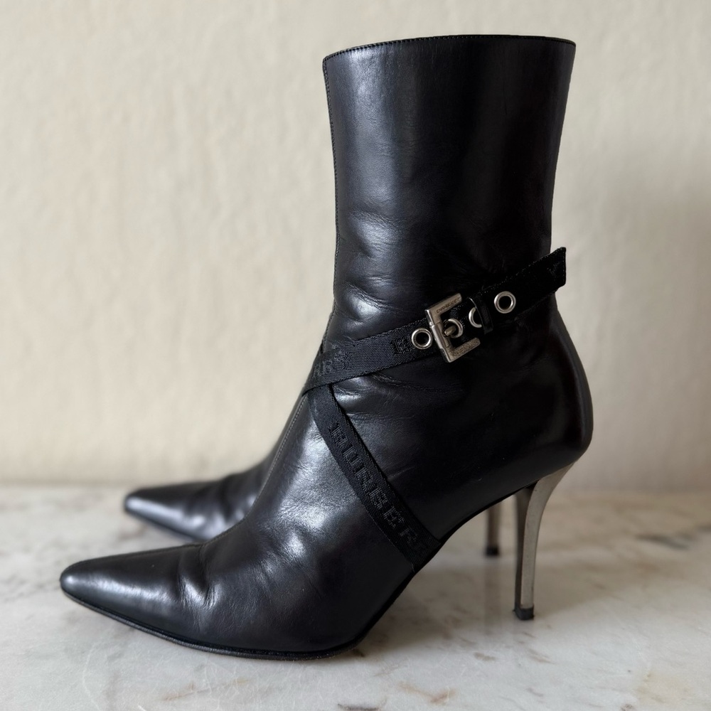 Burberry 🇬🇧 | Black Leather Boots, Size 38 / 7.5